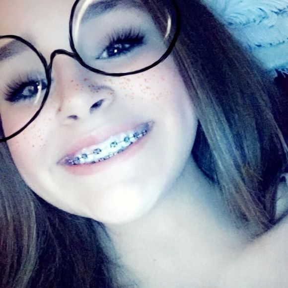 Meet your Posher, Megan - Picture 1 of 1